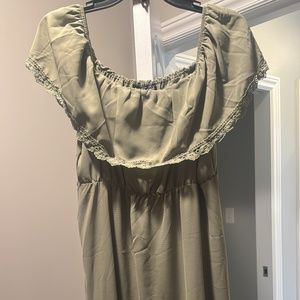 Maxi off shoulder dress